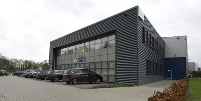 Bedrijfshuisvesting Enschede — foto 1